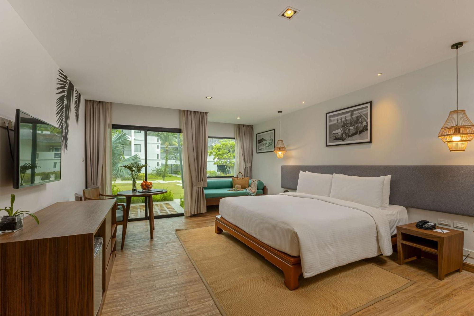 Outrigger Khao Lak Beach Resort - Sha Extra Plus Экстерьер фото Deluxe Pool Access